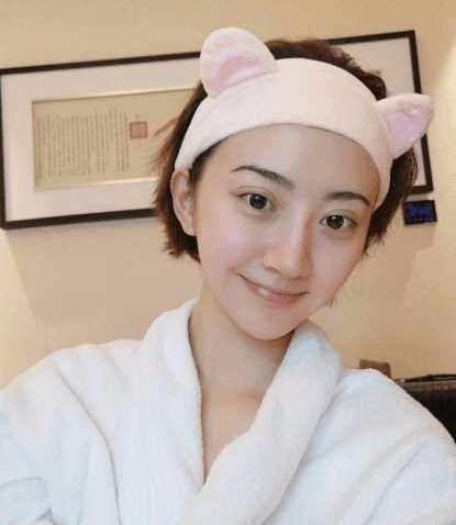 娱乐圈吃瓜景甜是谁呀,她的成长之路与成名之谜  第3张